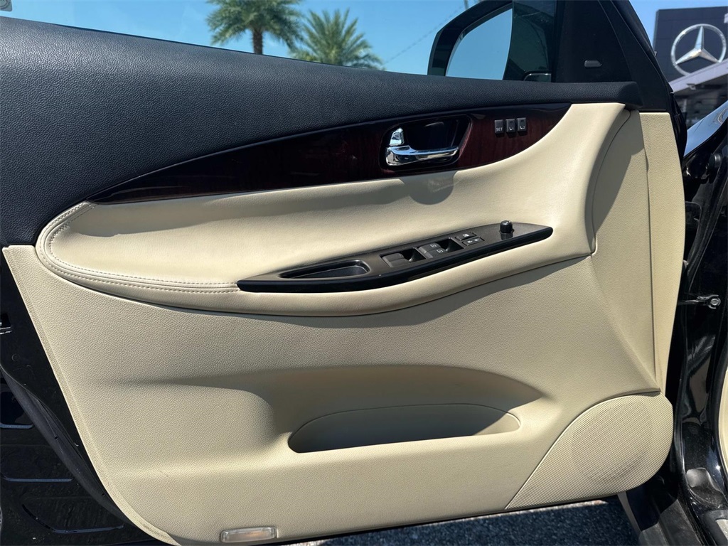 2017 Infiniti QX50 Base photo 19