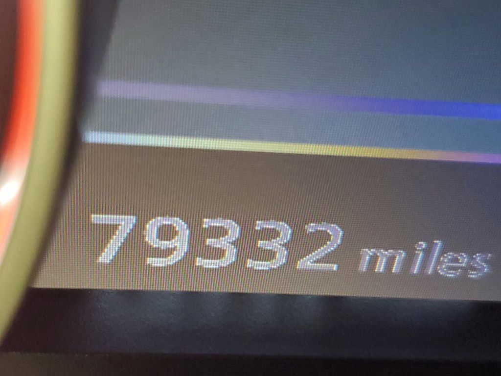 Used 2021 White Nissan 2.5 SR image 24