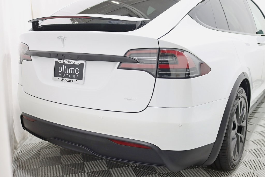 2022 Tesla Model X Plaid photo 11