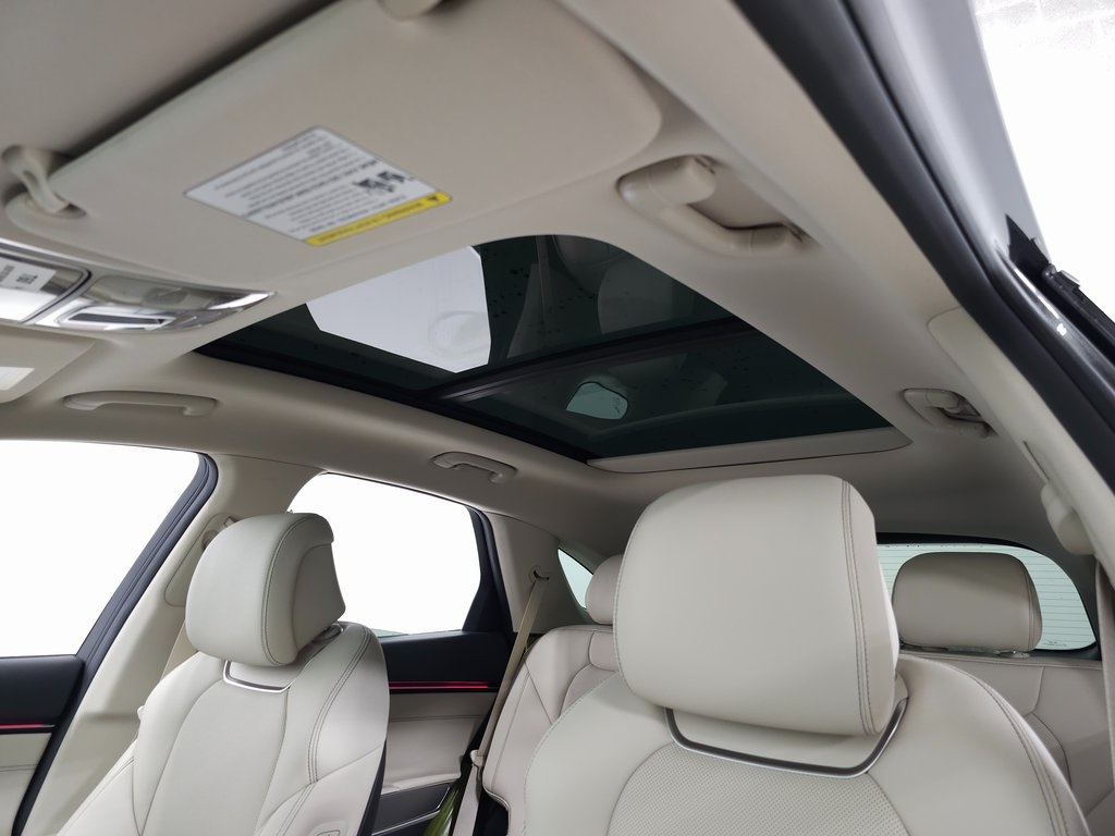 2026 Genesis GV70 2.5T Select photo 8