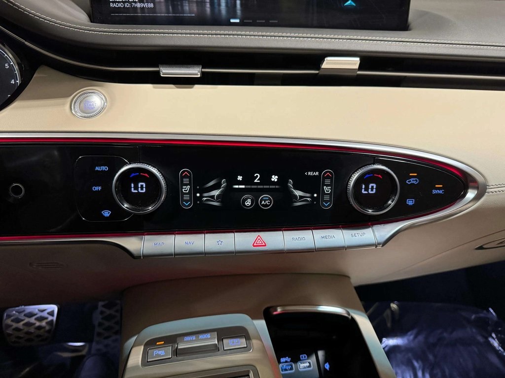 2025 Genesis GV70 3.5T Sport Advanced photo 16