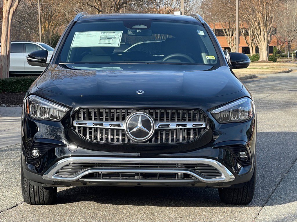 2025 Mercedes Benz GLA 250 4MATIC photo 3