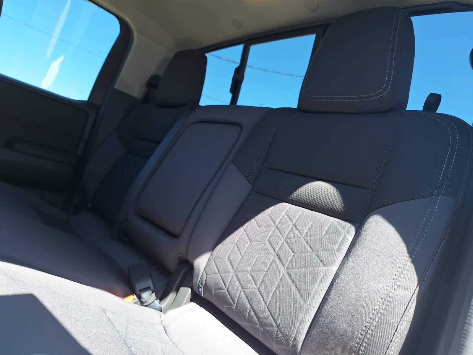 2025 Nissan Frontier Crew Cab SV photo 20
