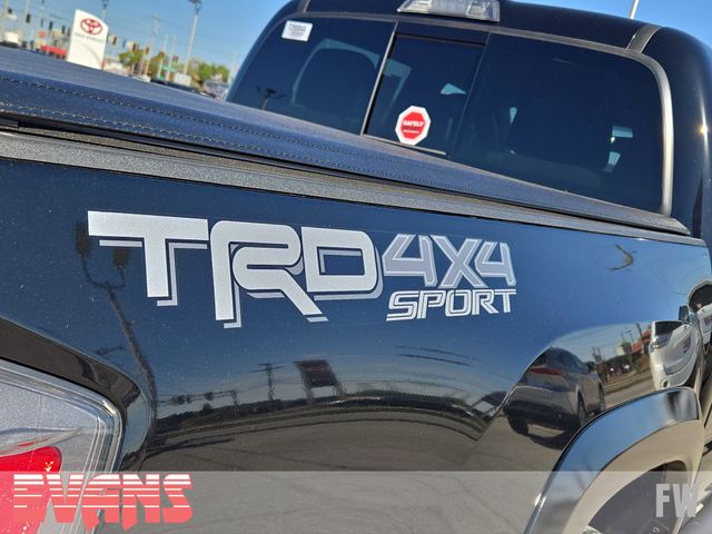 2023 Toyota Tacoma TRD Sport photo 3