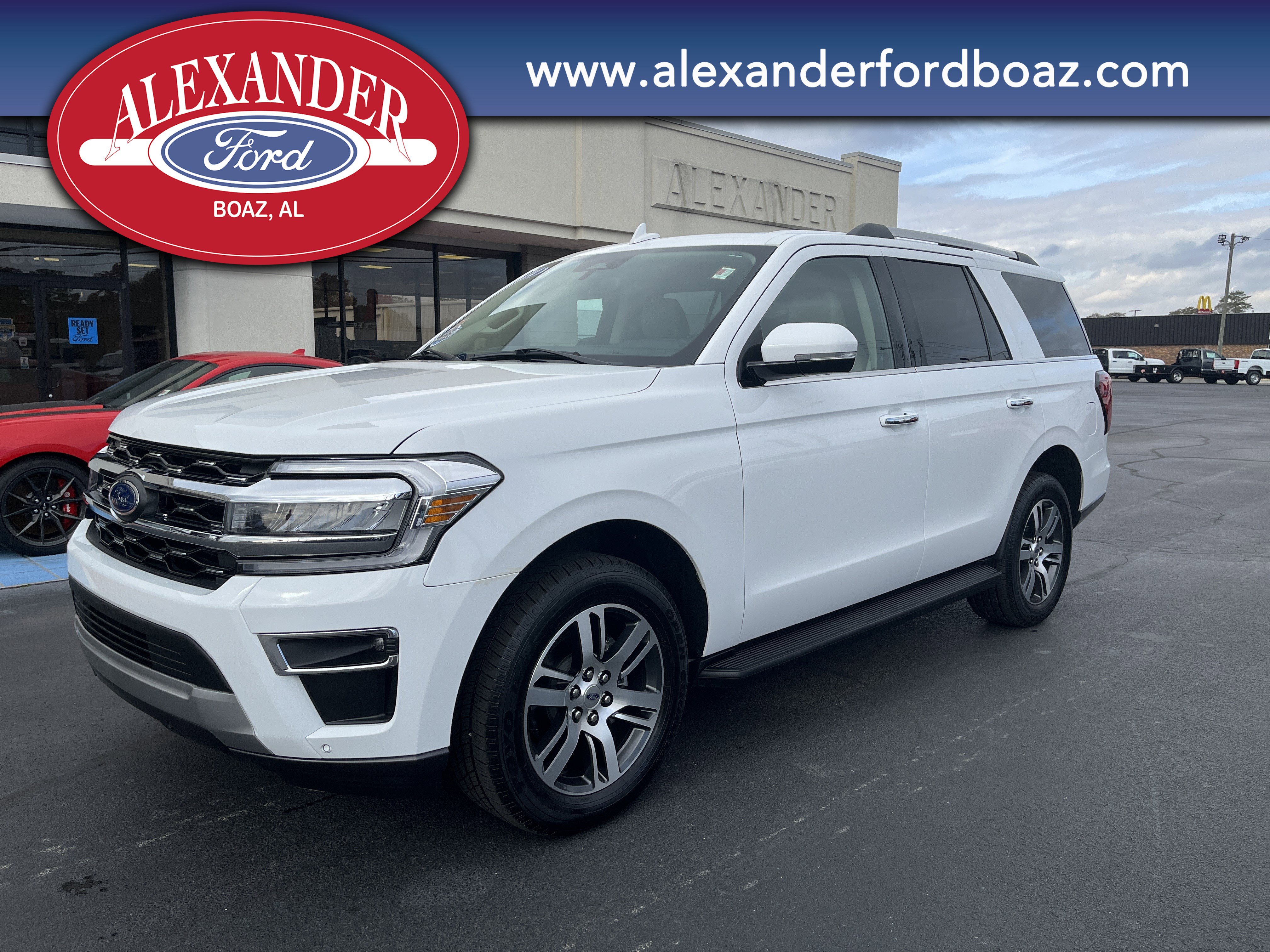 2024 Ford Expedition Limited's photo