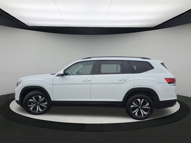 2025 Volkswagen Atlas SE photo 2