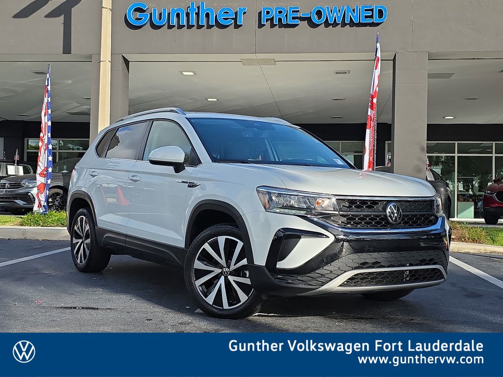 2024 Volkswagen Taos SE