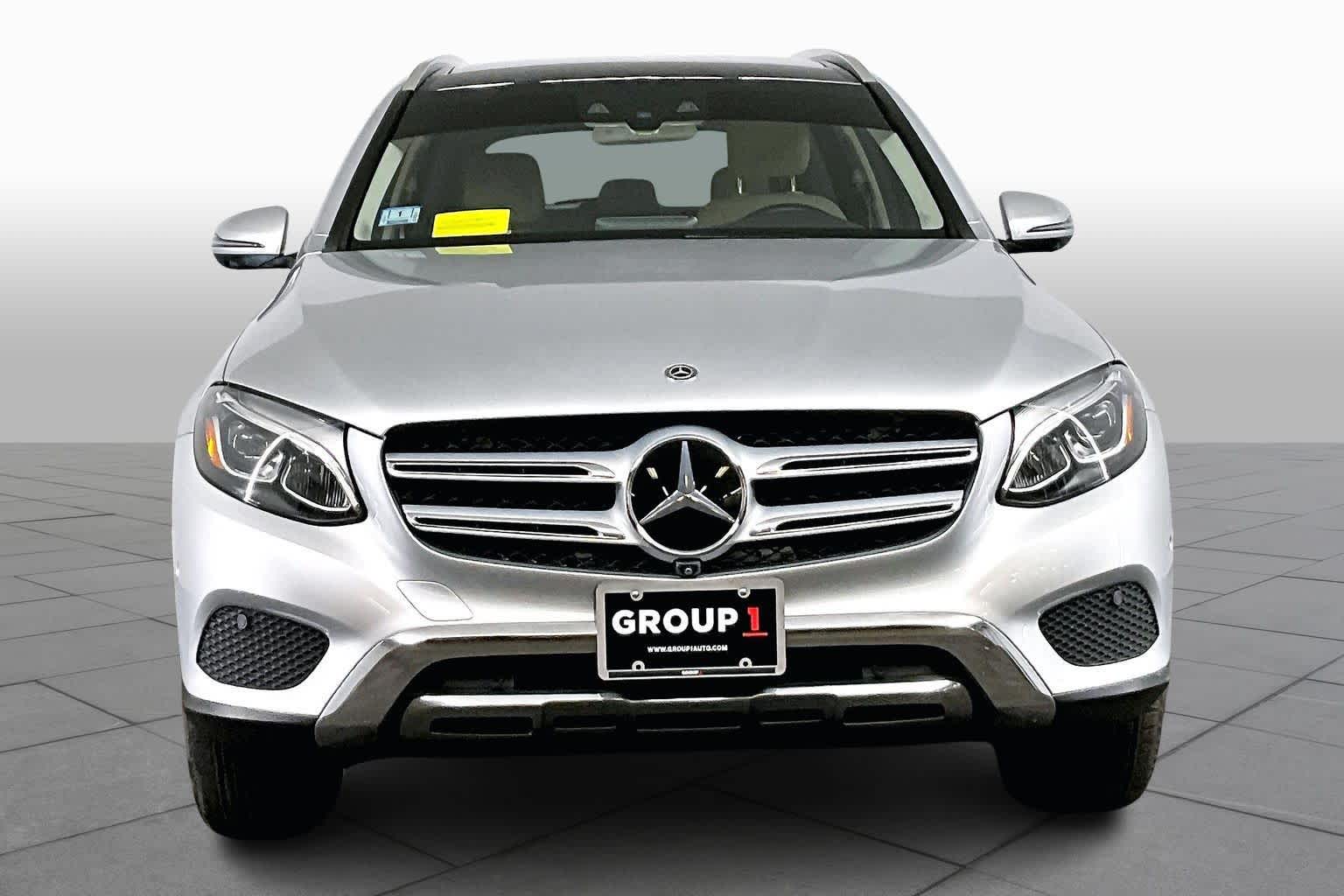 2018 Mercedes Benz GLC 300 4MATIC photo 3