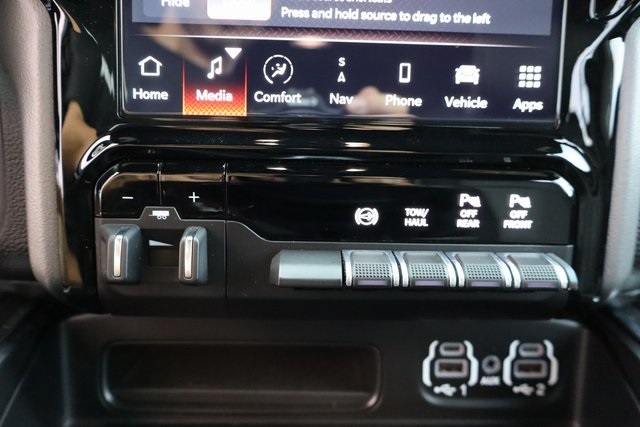 2024 Ram 3500 Laramie photo 29