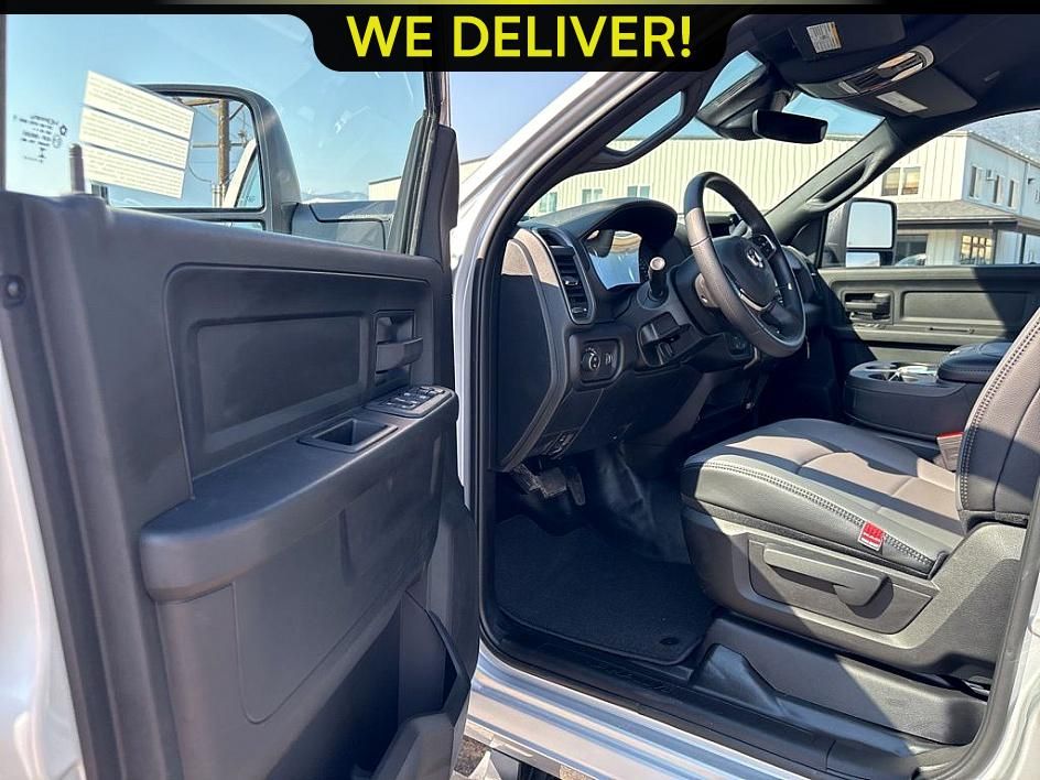 2026 Ram 2500 Tradesman photo 11