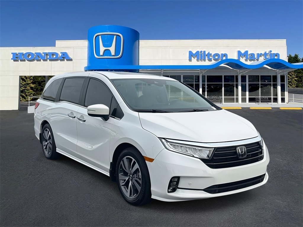 2023 Honda Odyssey Touring's photo
