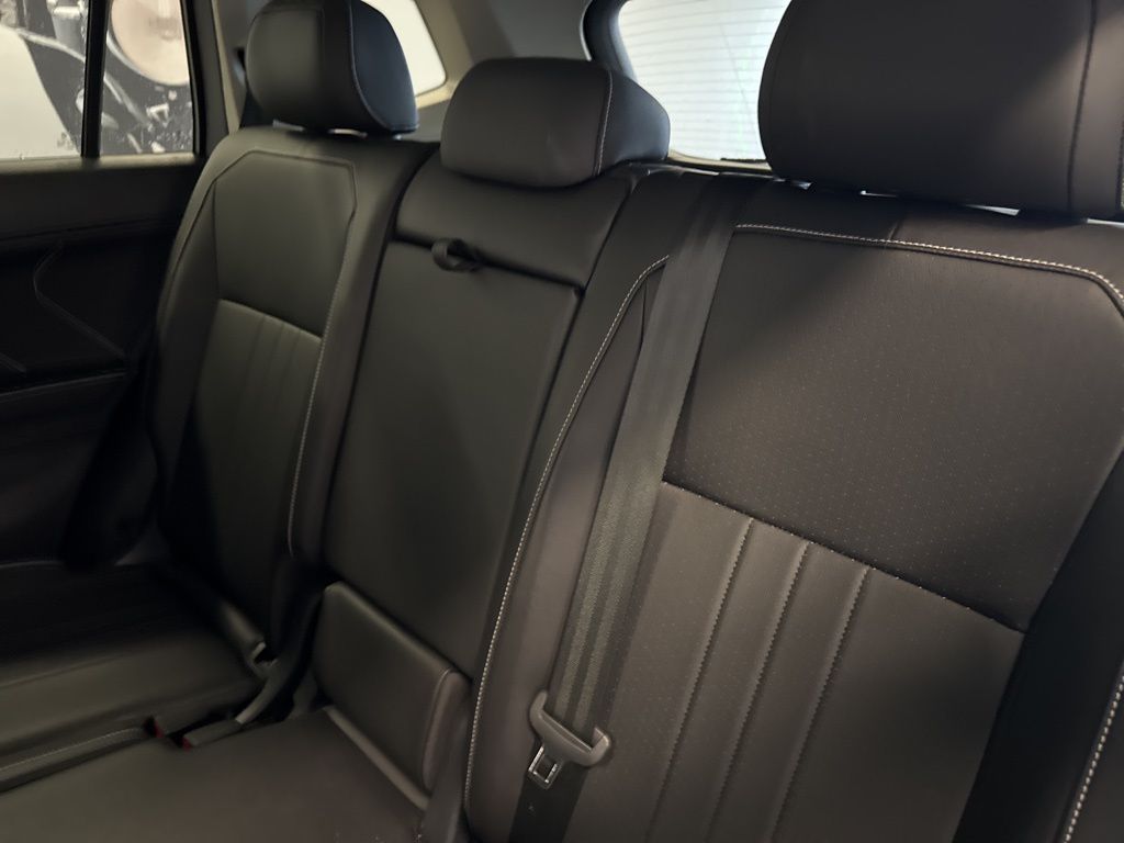 2024 Volkswagen Tiguan SE Wolfsburg Edition photo 11