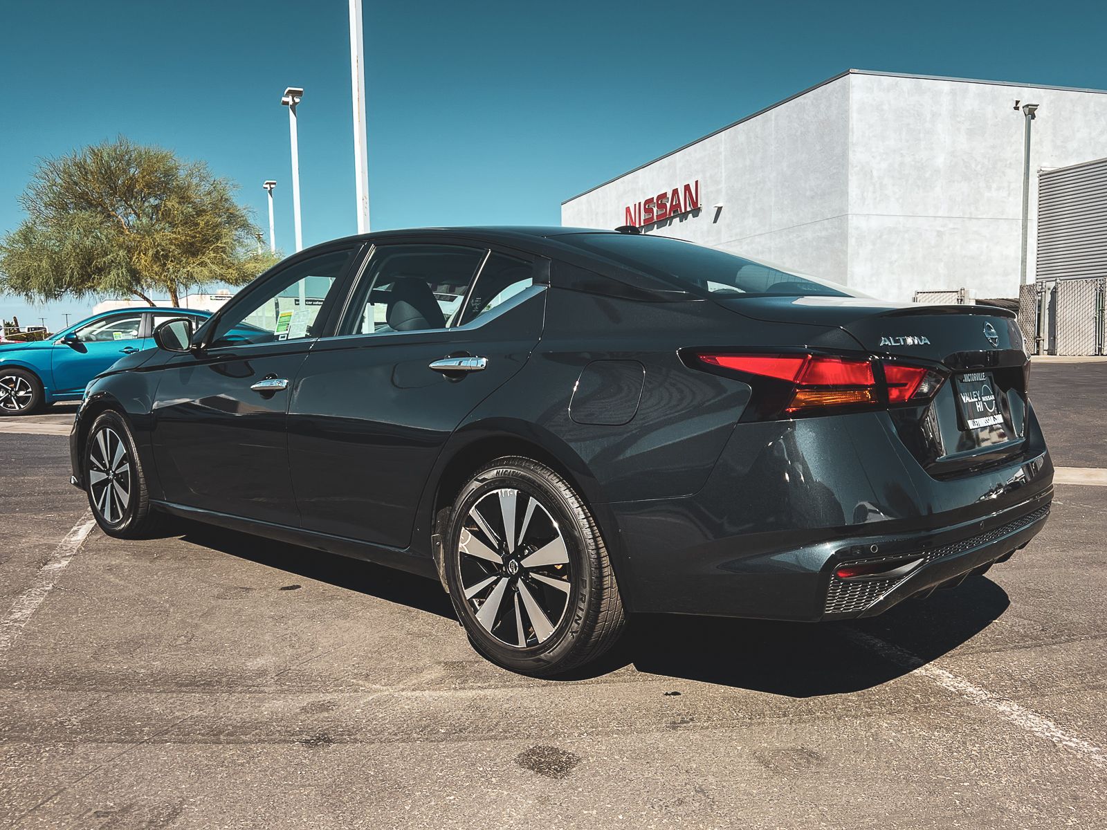 2022 Nissan Altima 2.5 SV photo 5