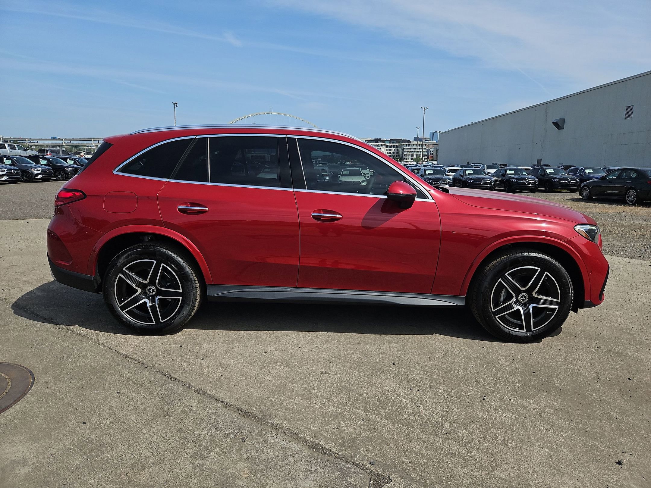 2025 Mercedes Benz GLC 300 4MATIC photo 2