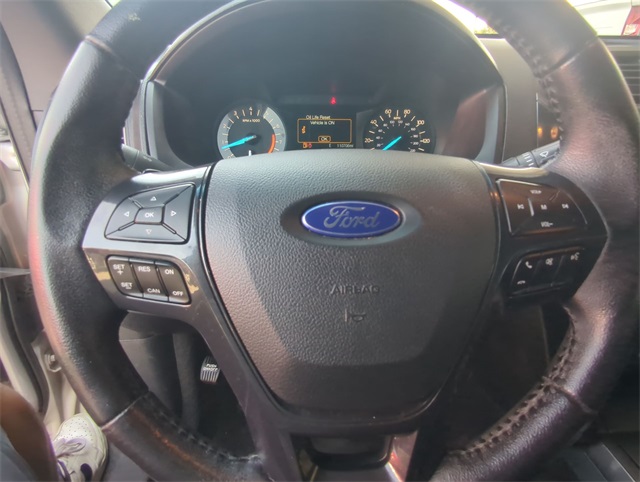 2017 Ford Explorer XLT photo 39