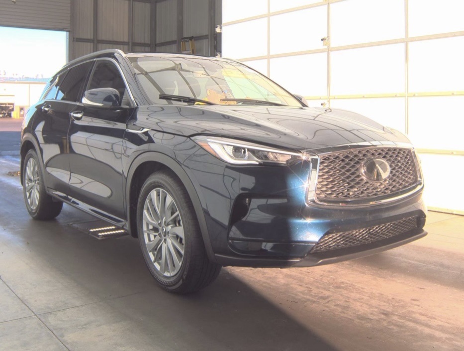 2024 Infiniti QX50 Luxe photo 3