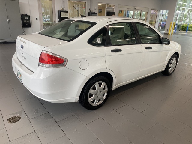 2008 Ford Focus S photo 4