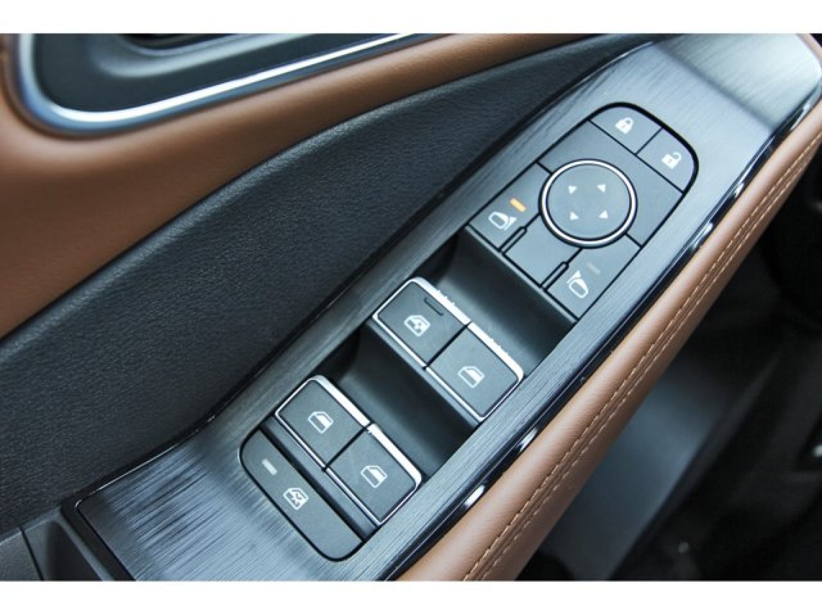 2026 Nissan Rogue Platinum Black at Robbins Nissan