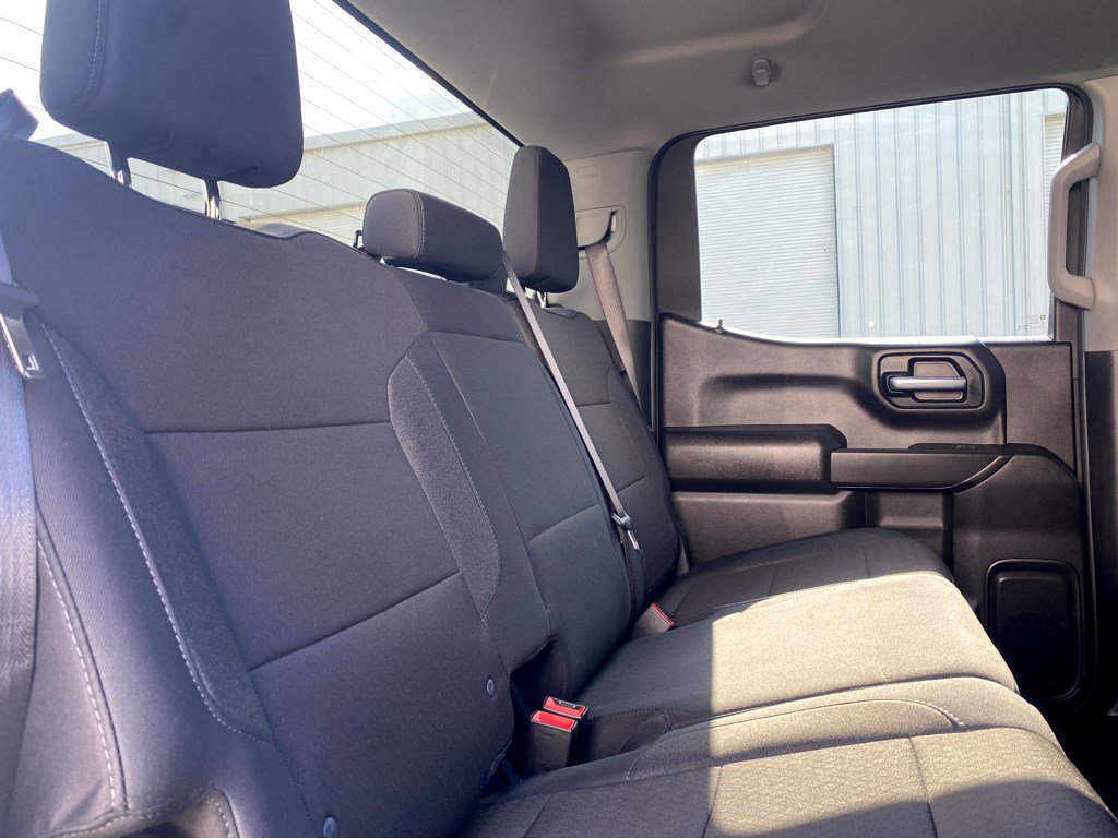 2025 Chevrolet Silverado 1500 Custom photo 12