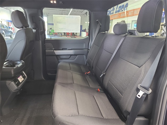 2025 Ford F-150 XLT photo 13