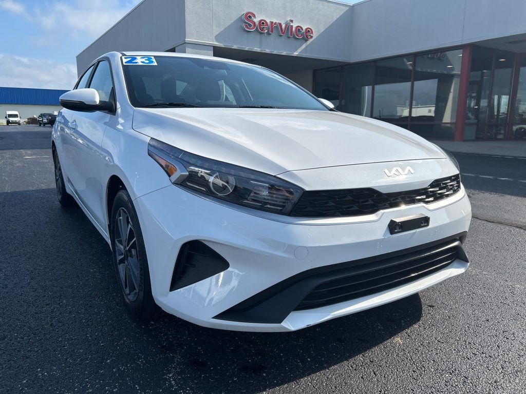 2023 Kia Forte LXS photo 6