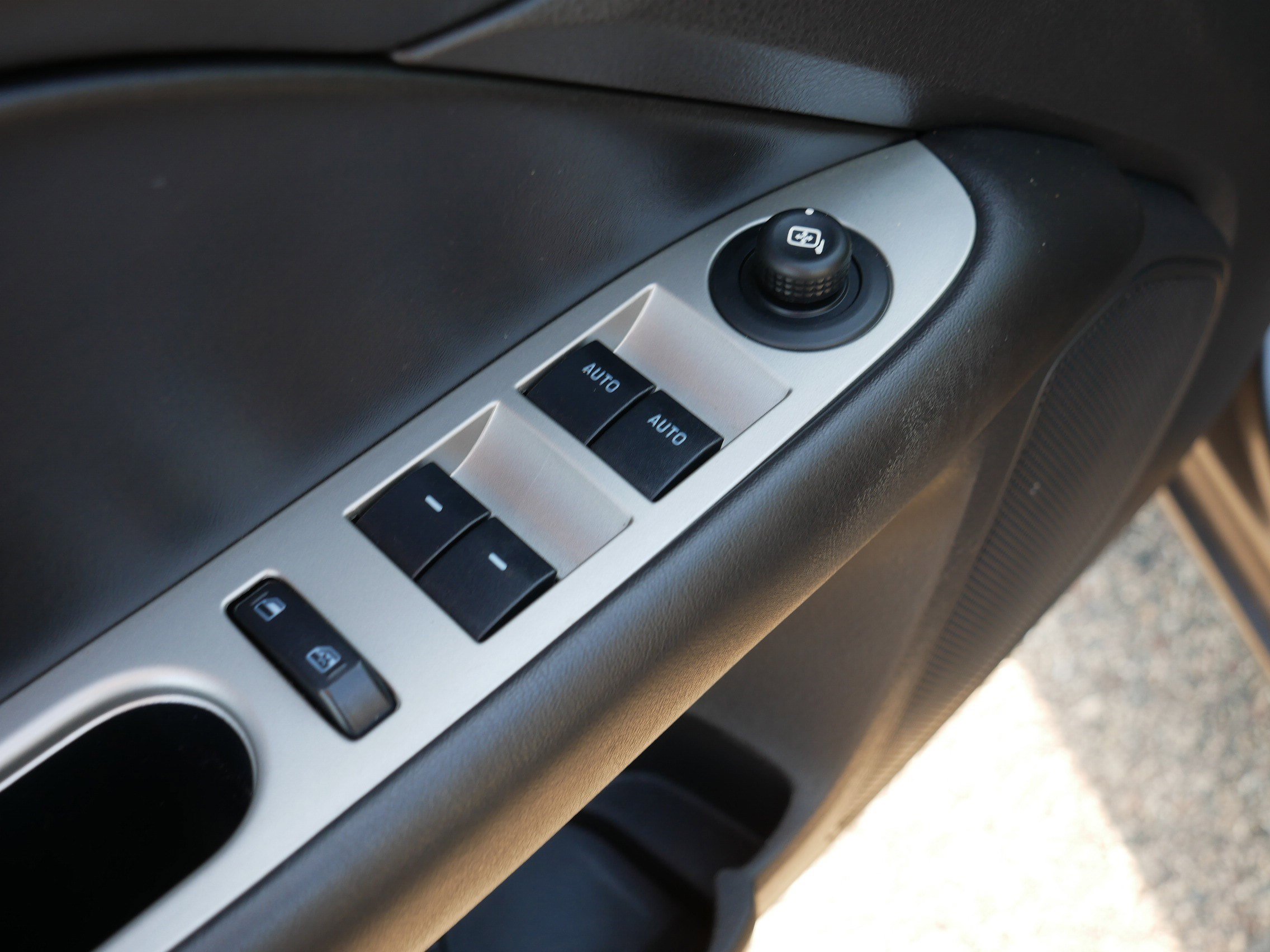 2012 Ford Fusion SEL photo 18