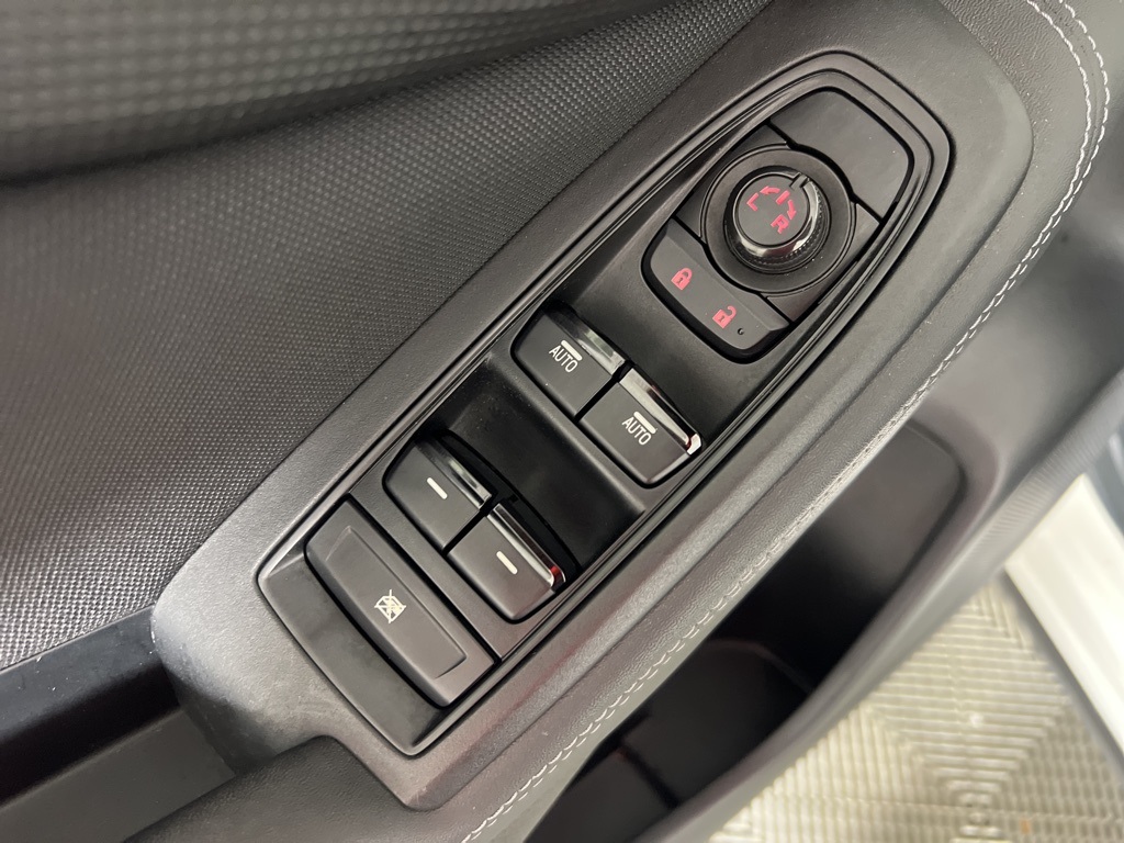 2022 Subaru Forester Premium photo 20
