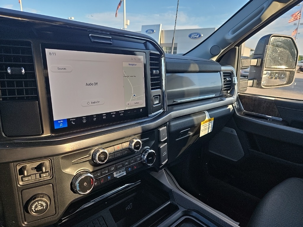 2026 Ford F-350 Lariat photo 16
