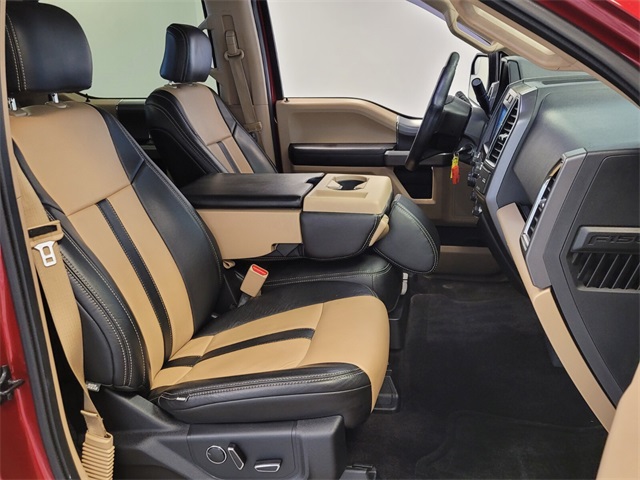 2016 Ford F-150 XLT photo 14