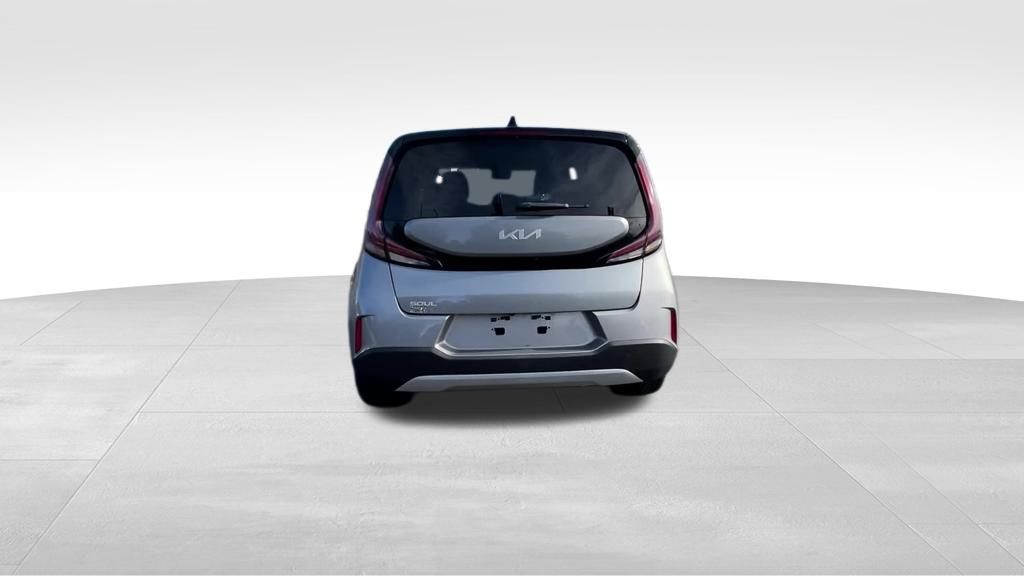 2023 Kia Soul LX photo 4