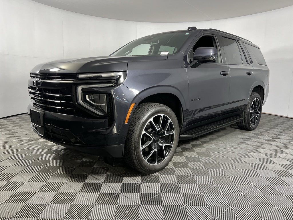 2025 Chevrolet Tahoe RST photo 2
