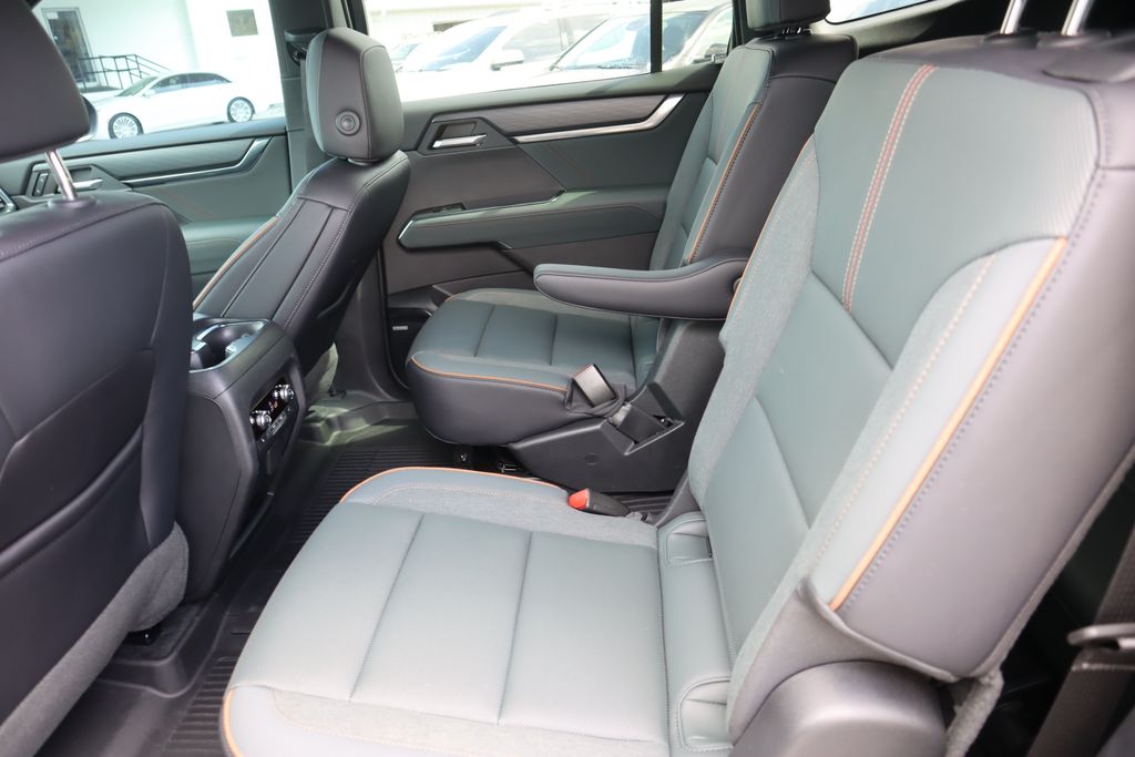 2024 Gmc Acadia AT4 photo 23