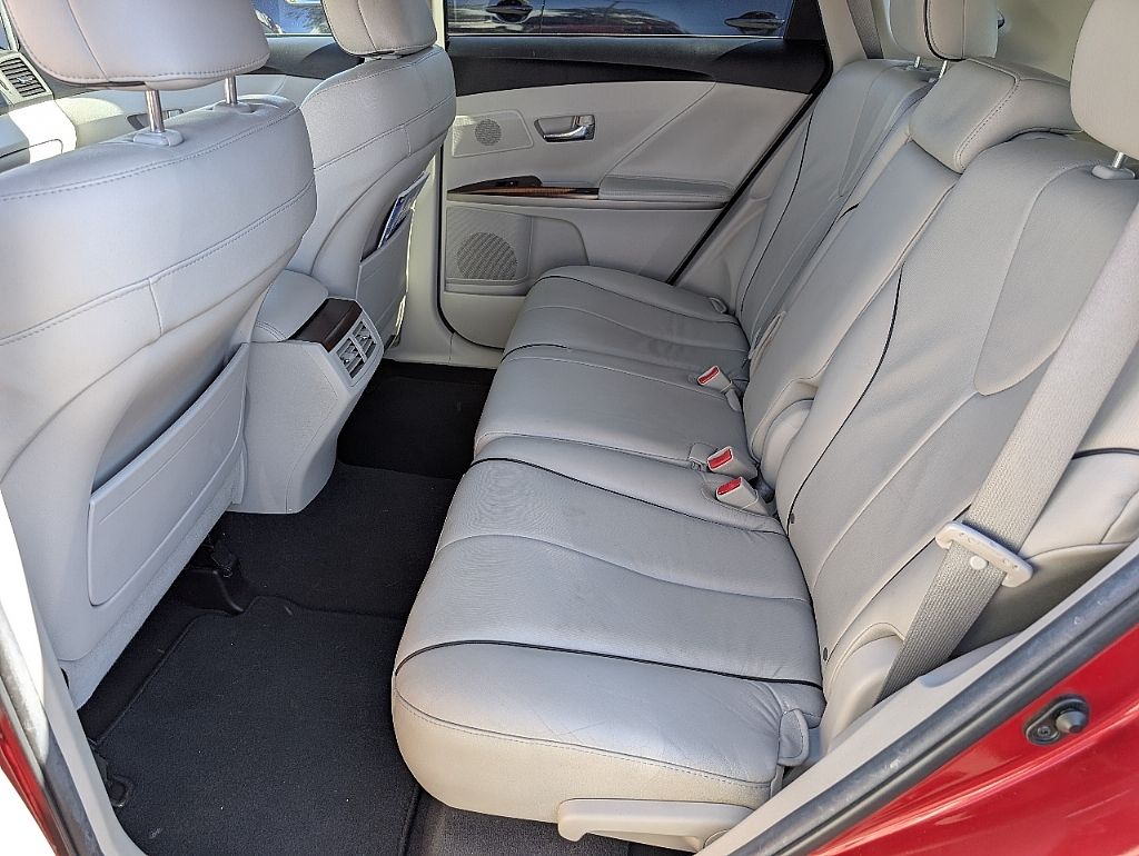 2011 Toyota Venza Base photo 4