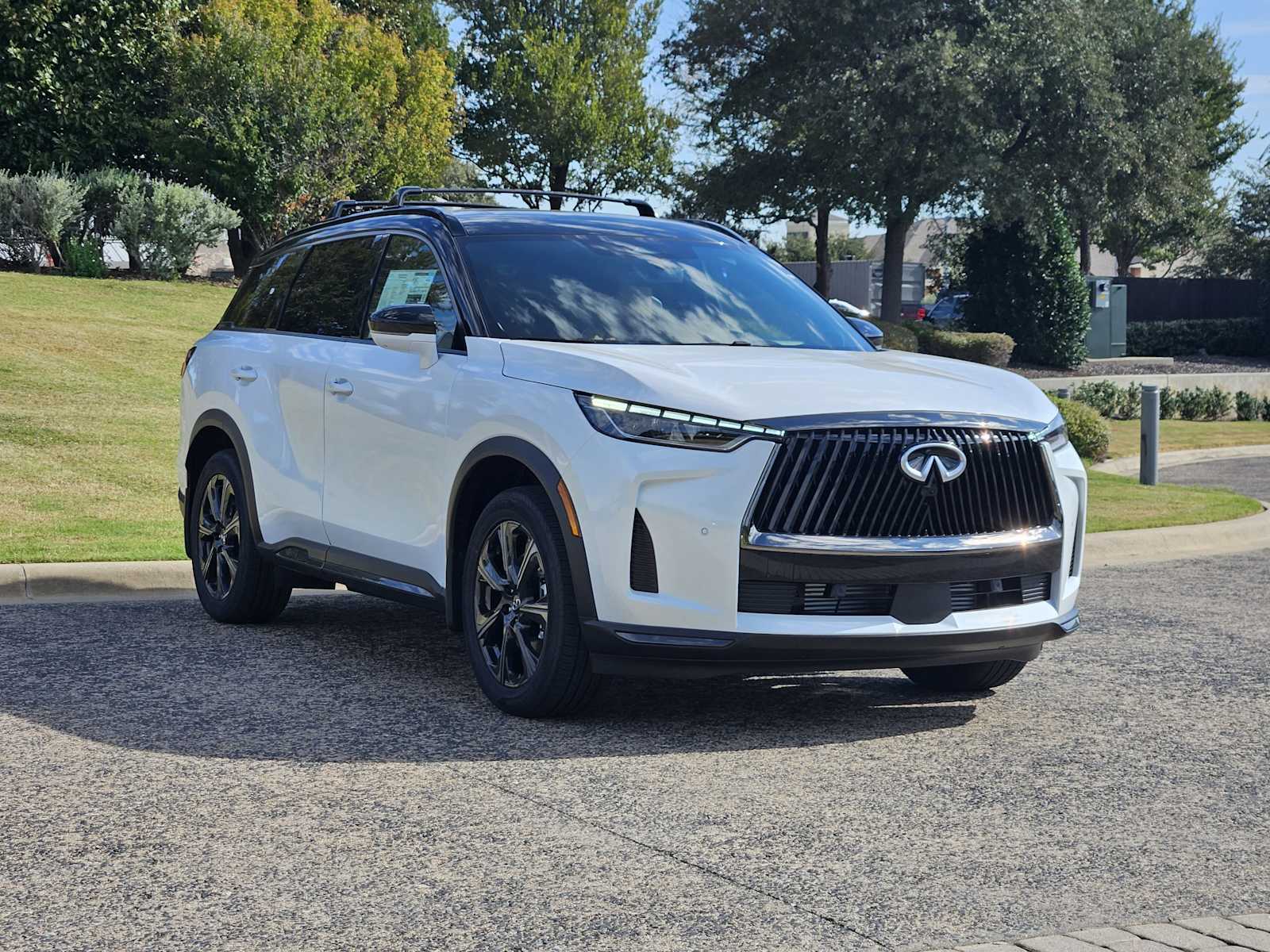 2026 Infiniti QX60 Autograph AWD photo 2