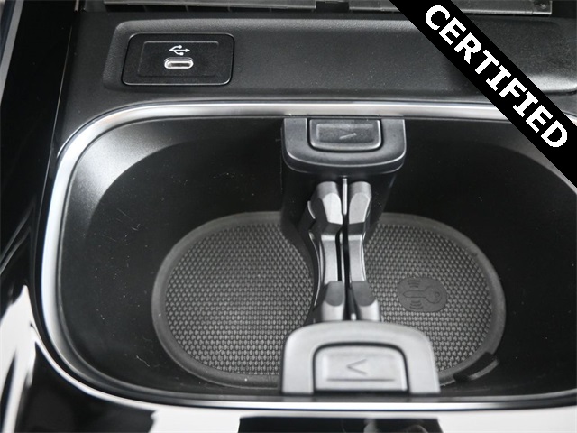 2024 Mercedes Benz GLA 250 4MATIC photo 3