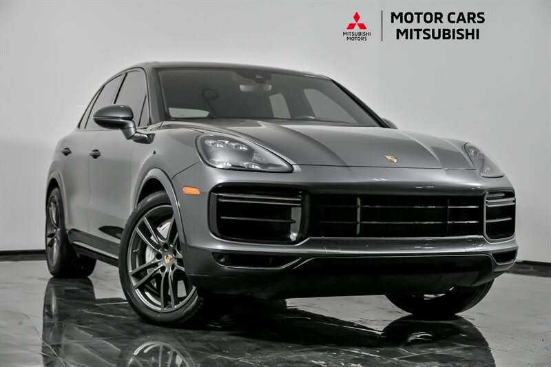 2019 Porsche Cayenne Turbo's photo