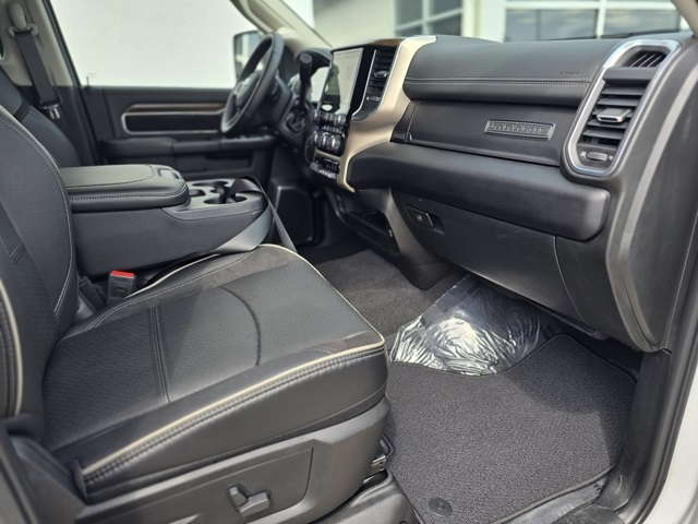 2024 Ram 2500 Laramie photo 11
