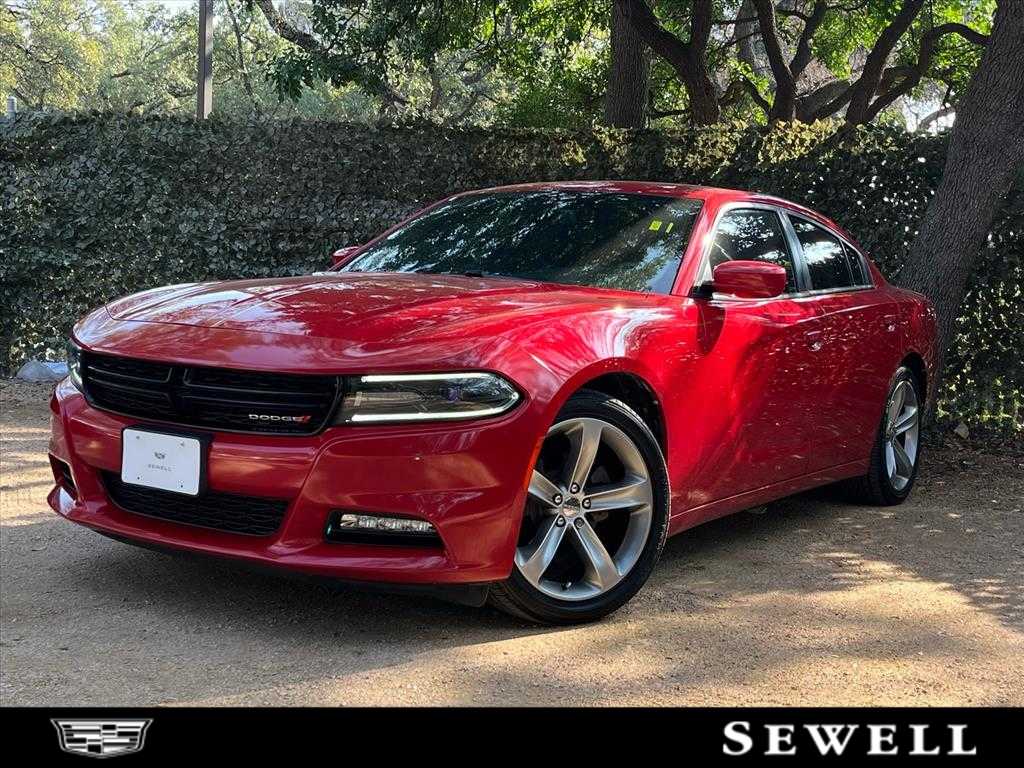 2015 Dodge Charger SXT's photo