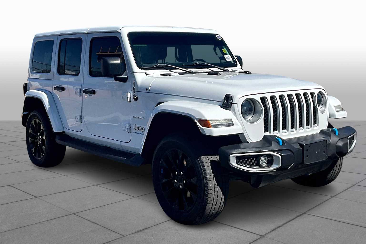 2023 Jeep Wrangler 4xe Sahara photo 2