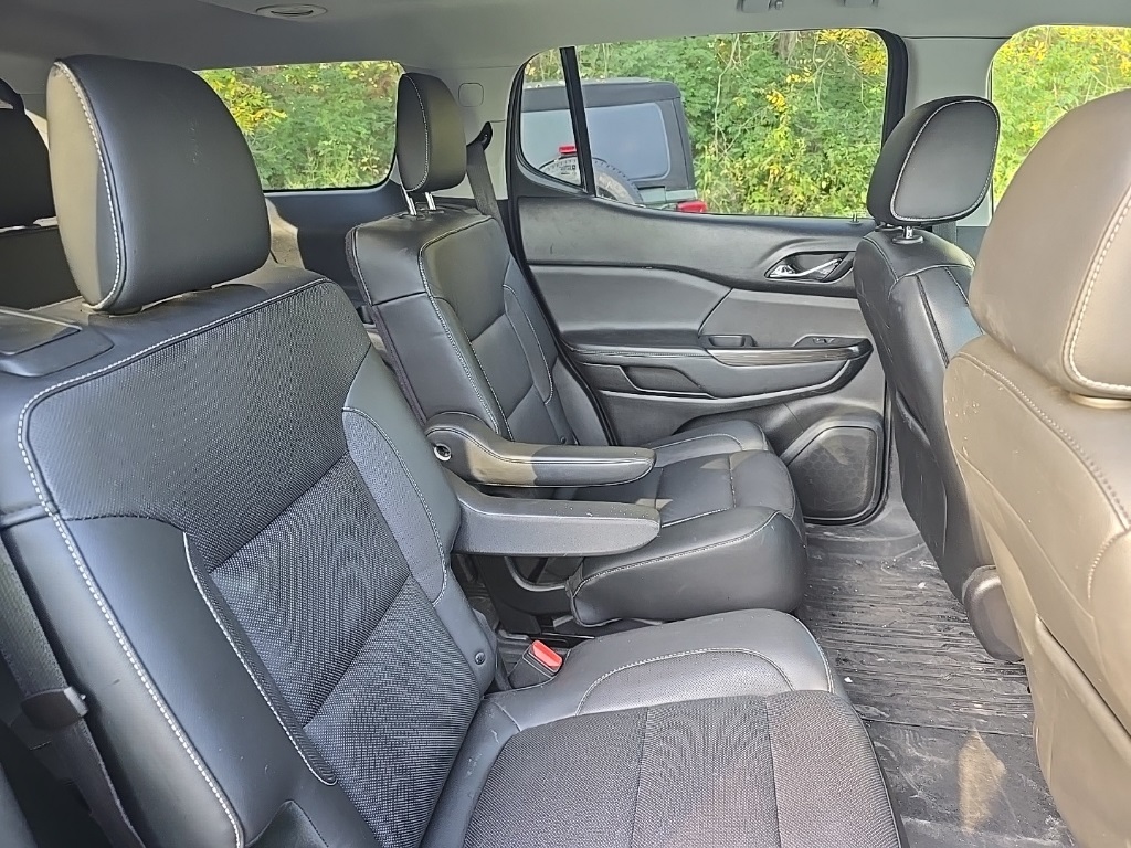 2017 Gmc Acadia SLT photo 9