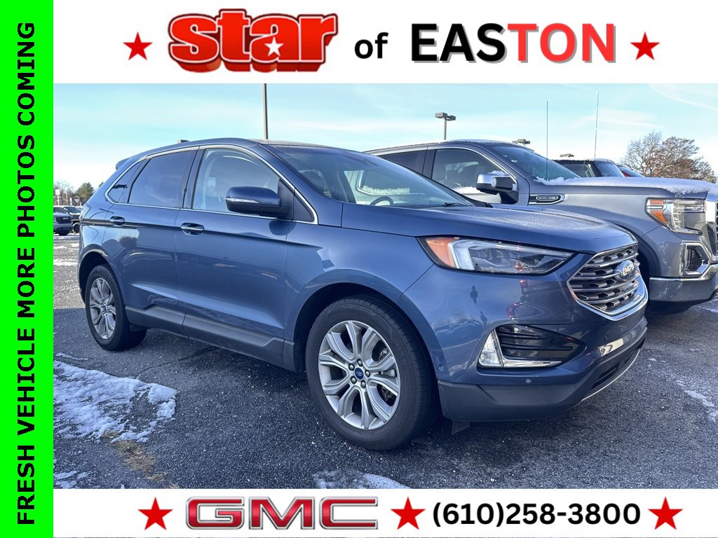 2019 Ford Edge Titanium's photo