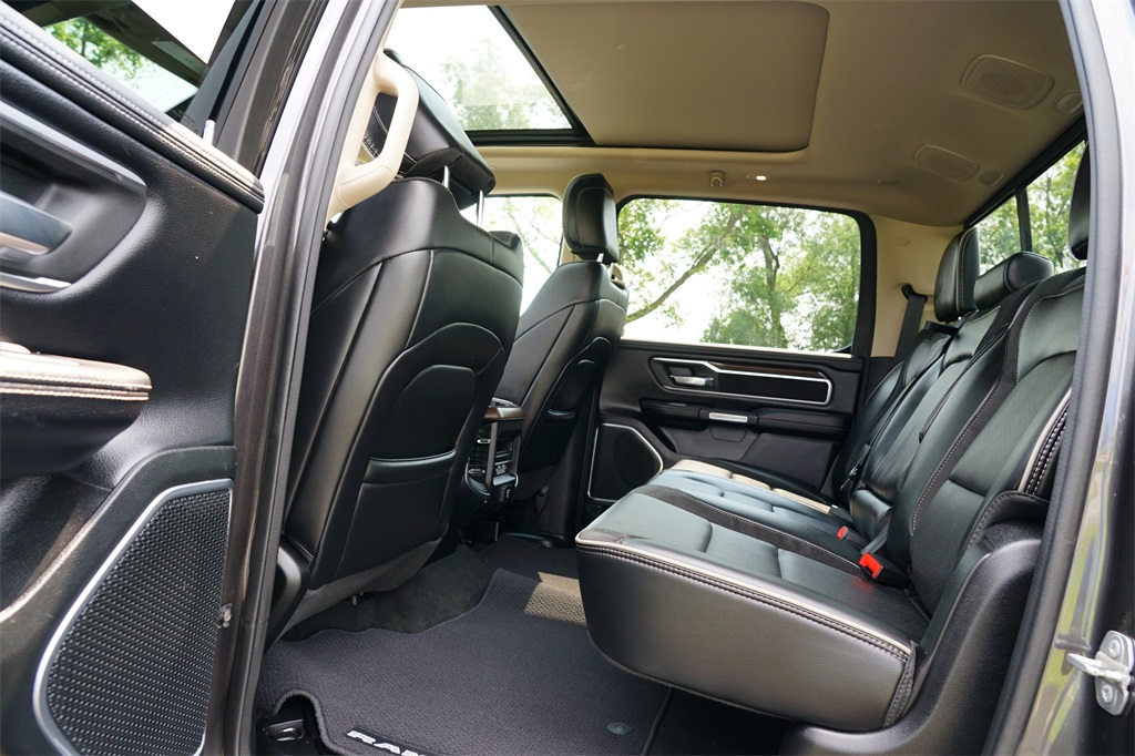 2021 Ram 1500 Laramie photo 18