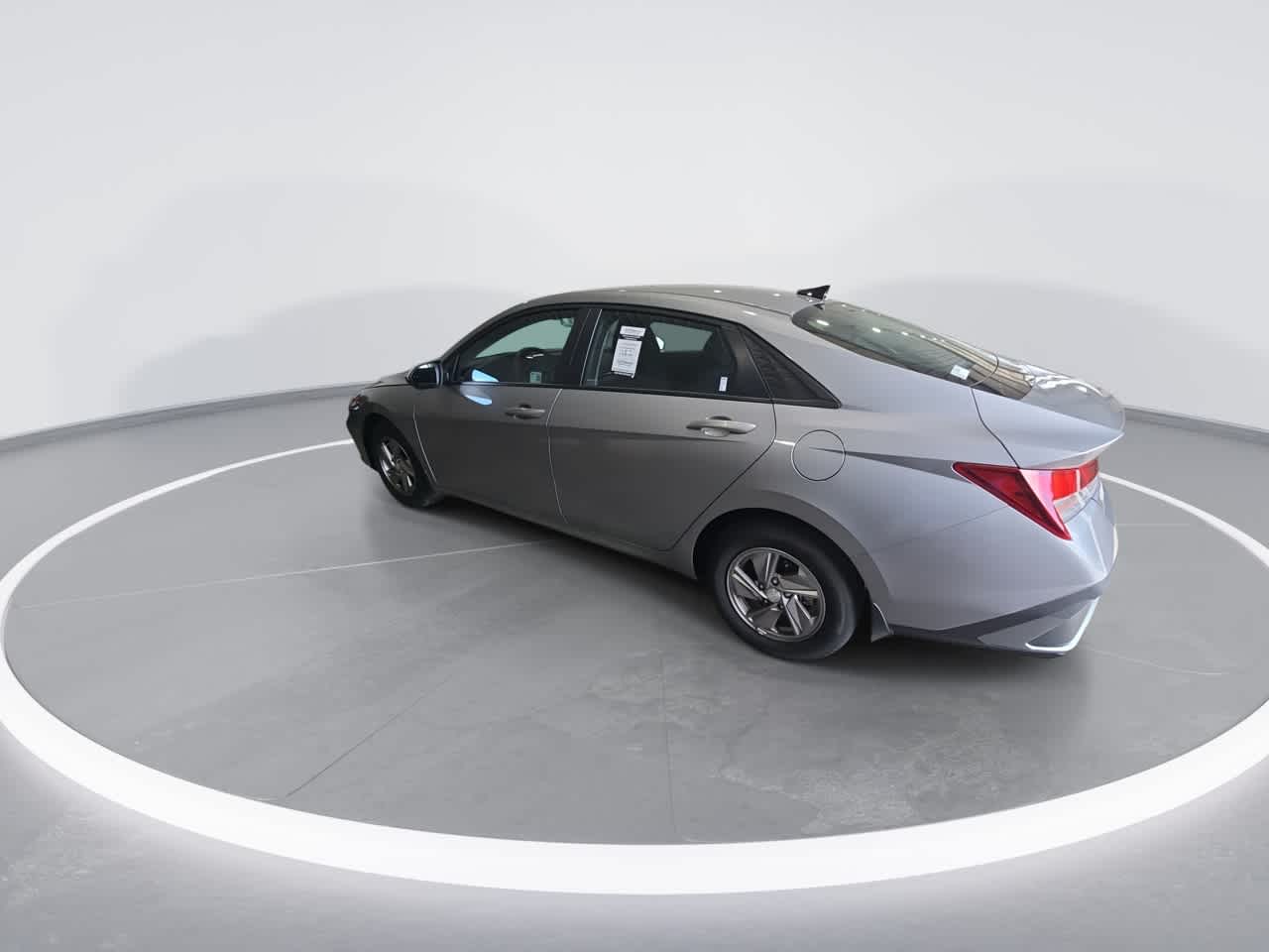 2025 Hyundai Elantra SE photo 6