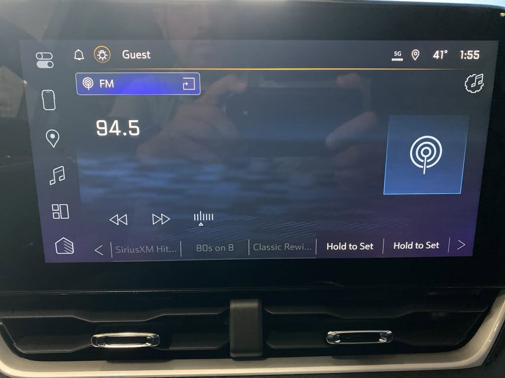 2026 Chevrolet Equinox LT photo 2