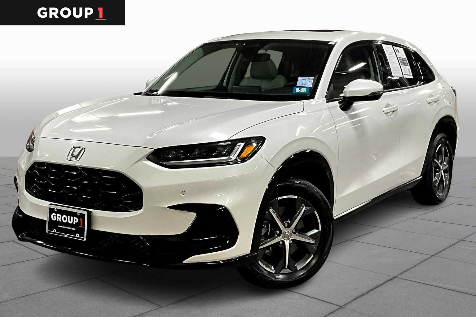 2025 Honda HR-V EX-L's photo