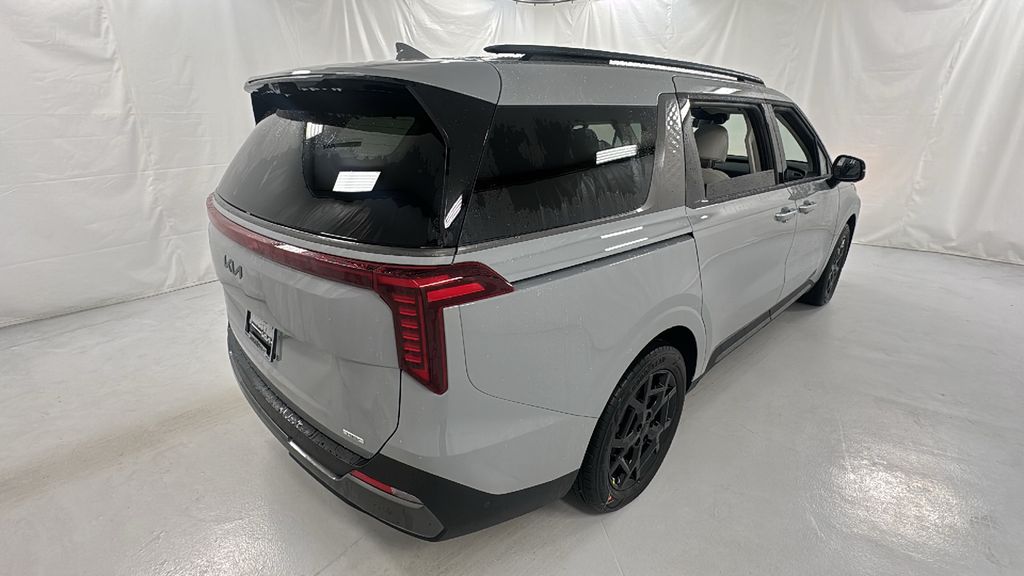 2026 Kia Carnival SX Prestige photo 3