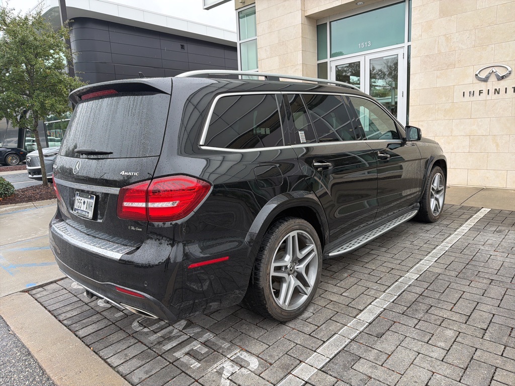 2017 Mercedes Benz GLS 550 4MATIC photo 2