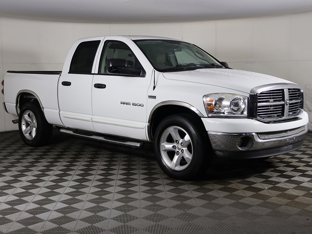 Used 2007 Dodge Ram 1500 Pickup SLT with VIN 1D7HA18237J570550 for sale in Bedford, OH
