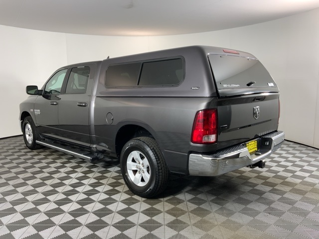 2020 Ram 1500 Classic SLT photo 4