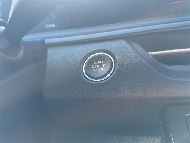 2024 Kia Seltos SX photo 17